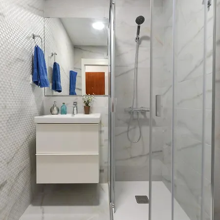 A Bright And Modern Апартаменты