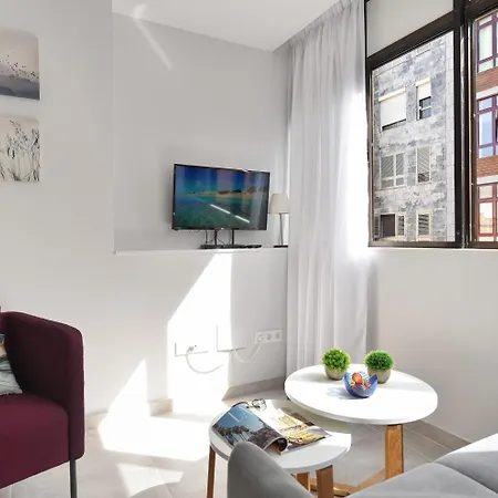 Apartment A Bright And Modern